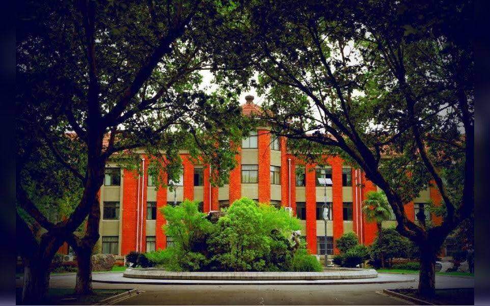 The main building at Wuxi No.1. High School